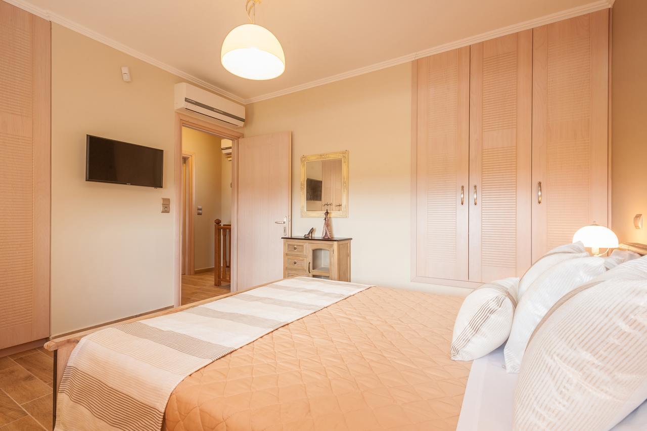 Evgatis Beach Luxury Apts Thanos ภายนอก รูปภาพ