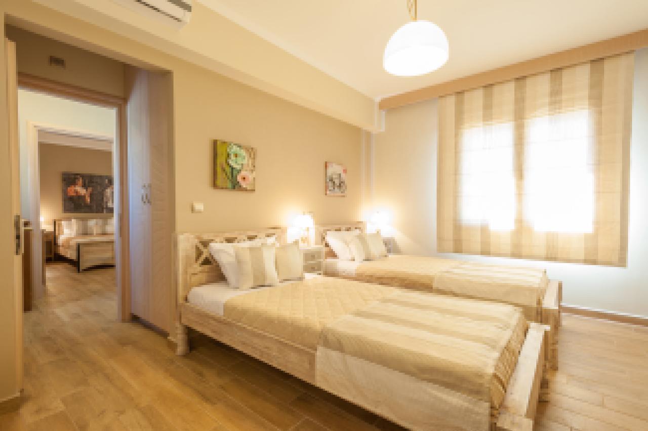 Evgatis Beach Luxury Apts Thanos ภายนอก รูปภาพ